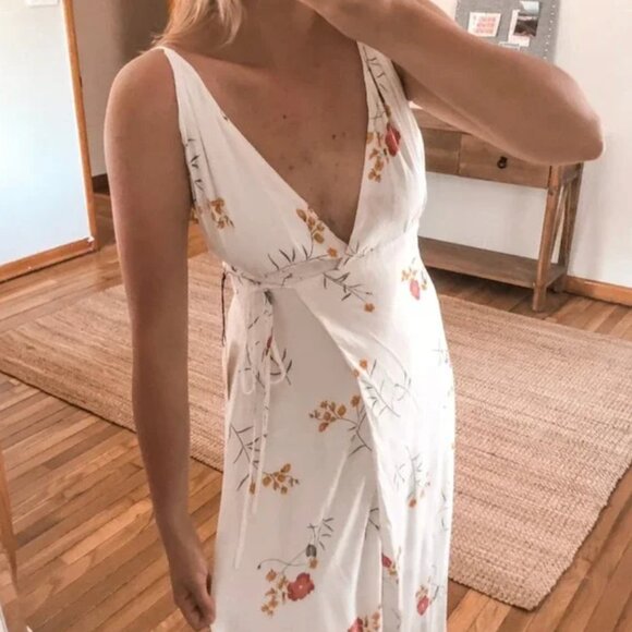 Capulet Maxine Ivory Floral Print Wrap Dress (size M) - Picture 6 of 6